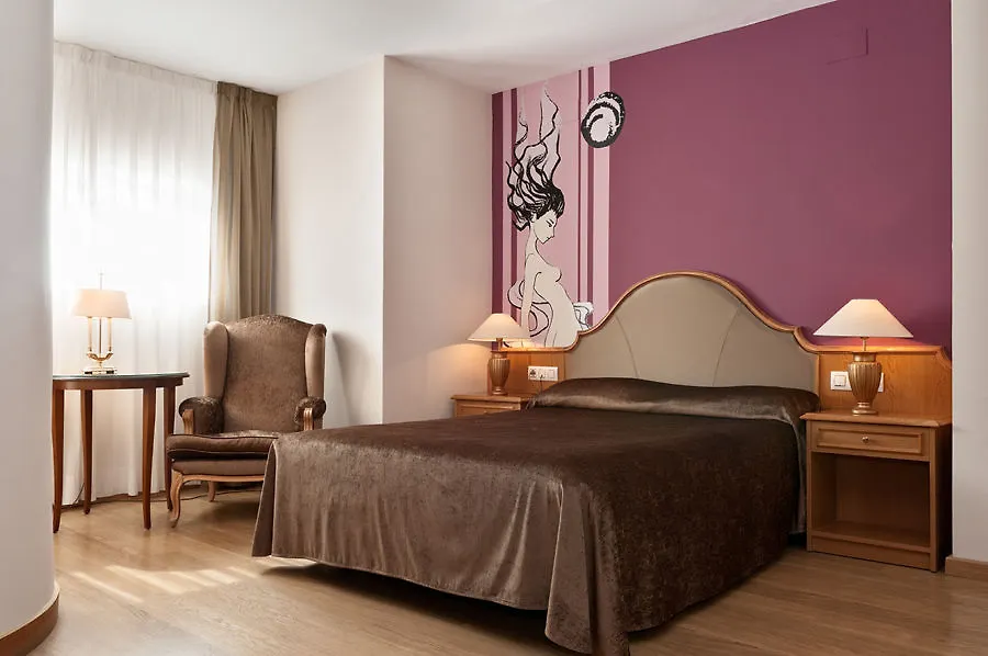 Monica Hotel Cambrils