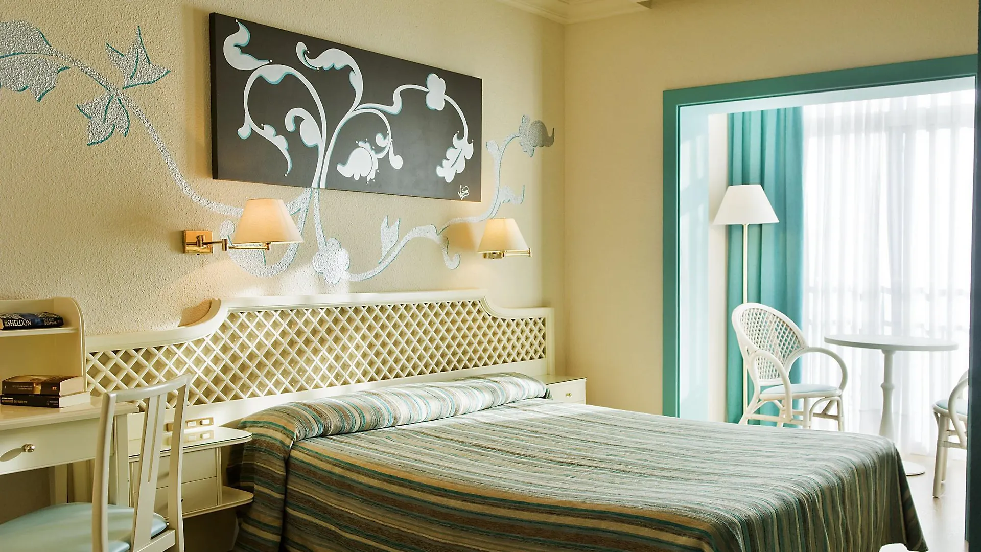 Monica Hotel Cambrils