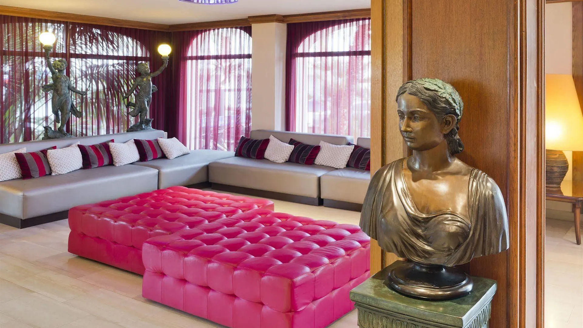 Monica Hotel Cambrils